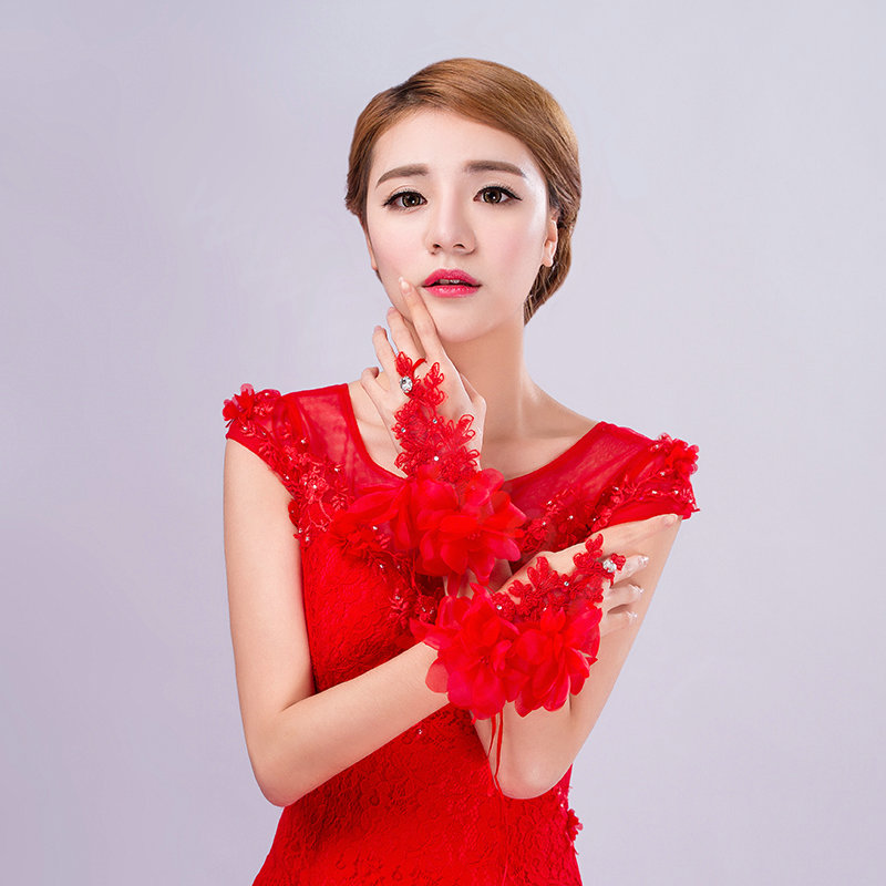 Princess Red Lace Flower Beautiful Bridal Wristlet Wedding Dress Rhinestone Bracelet Chain Accessories