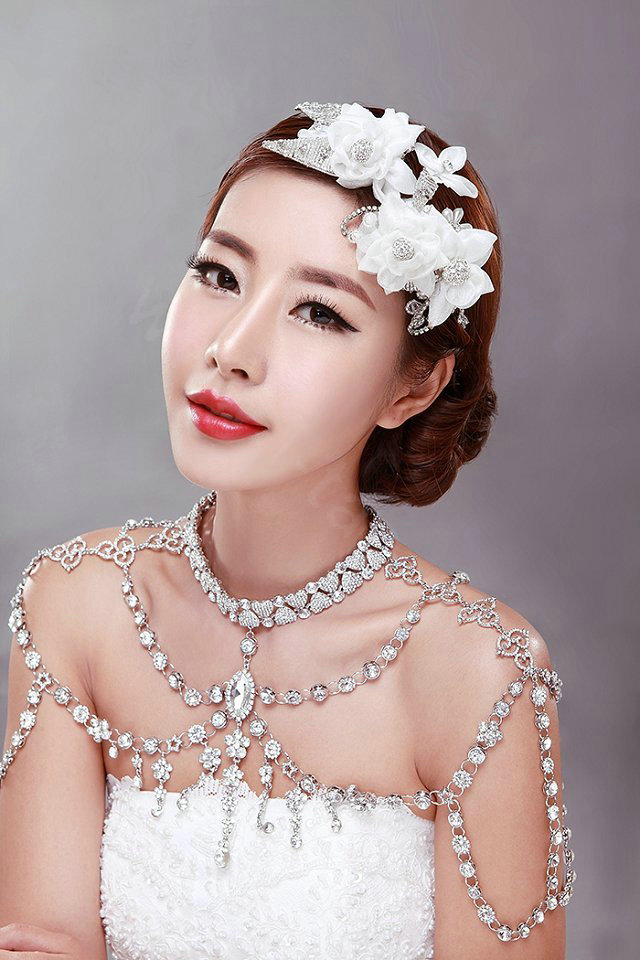Retro Queen Heart Crystal Bridal Necklace Rhinestone Large Shoulder Body Chain Wedding Jewelry