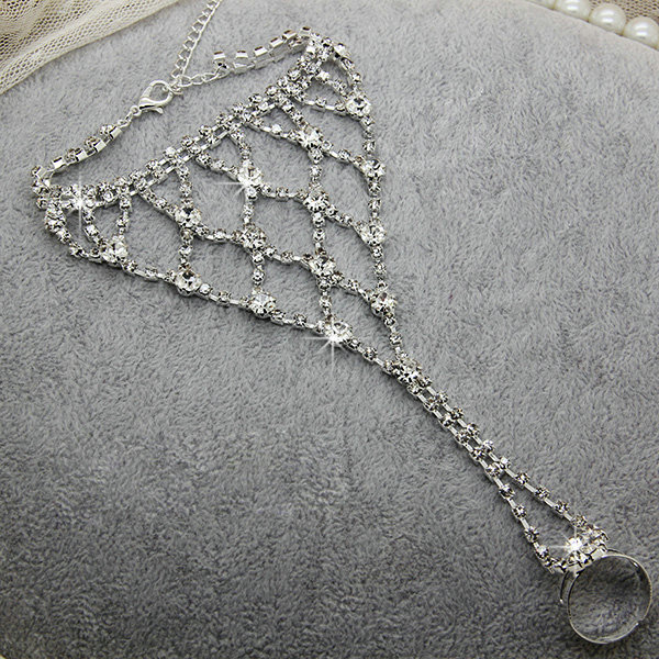 Simple Hollow Mesh Rhinestone with Ring Bracelet Bridal Wedding Crystal Stage Hand Chain Accessories
