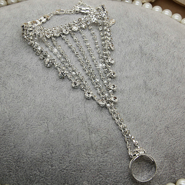 Simple Shinning Rhinestone with Ring Bracelet Bridal Wedding Crystal Wrap Hand Chain Accessories