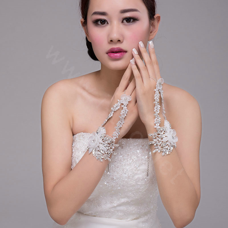 Sweety Style Lace Flower Rhinestone Bridal Wristlet Wedding Dress Perform Rhinestone Bracelet Accessories