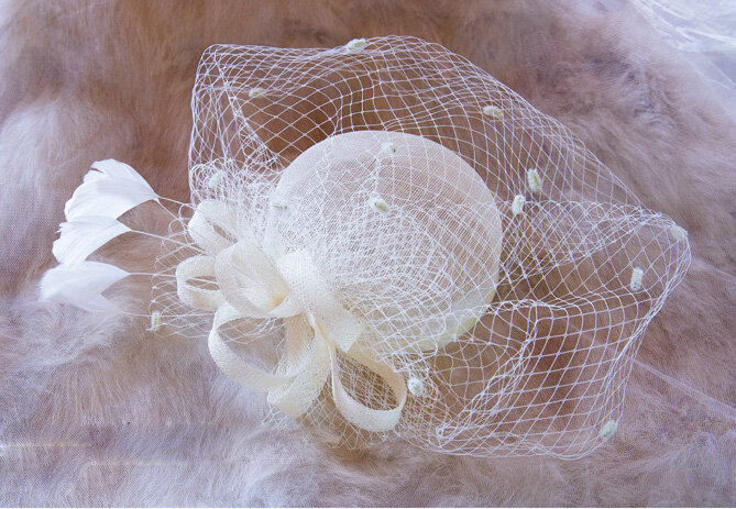 Vintage Bridal Flower Feathers Fascinator Wedding Accessories Prom Party White Gauze Hats Face Veils