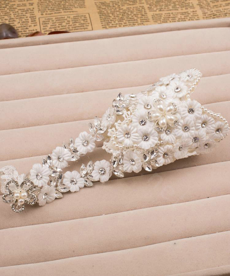 Vintage Lace Flower Rhinestone Bridal Wristlet Wedding Dress Perform Crystal Pearl Bracelet Accessories