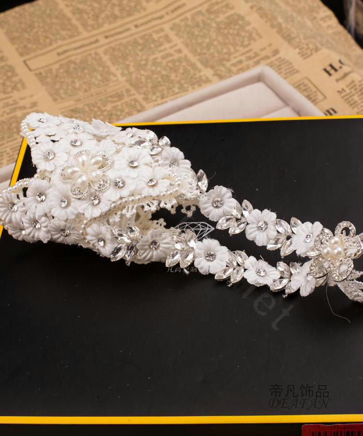 Vintage Lace Flower Rhinestone Bridal Wristlet Wedding Dress Perform Crystal Pearl Bracelet Accessories