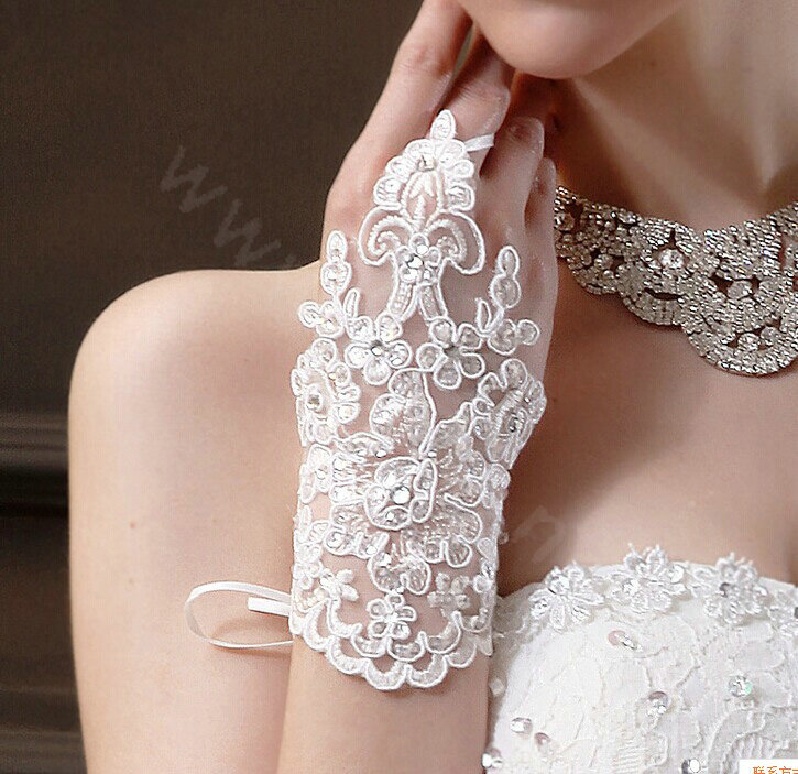 Vintage Lace Flower Rhinestone Bridal Wristlet Wedding Dress Perform Crystal Ribbon Bracelet Accessories