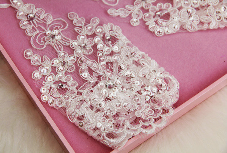 Vintage Lace Flower Rhinestone Bridal Wristlet Wedding Dress Perform Crystal Ribbon Bracelet Accessories