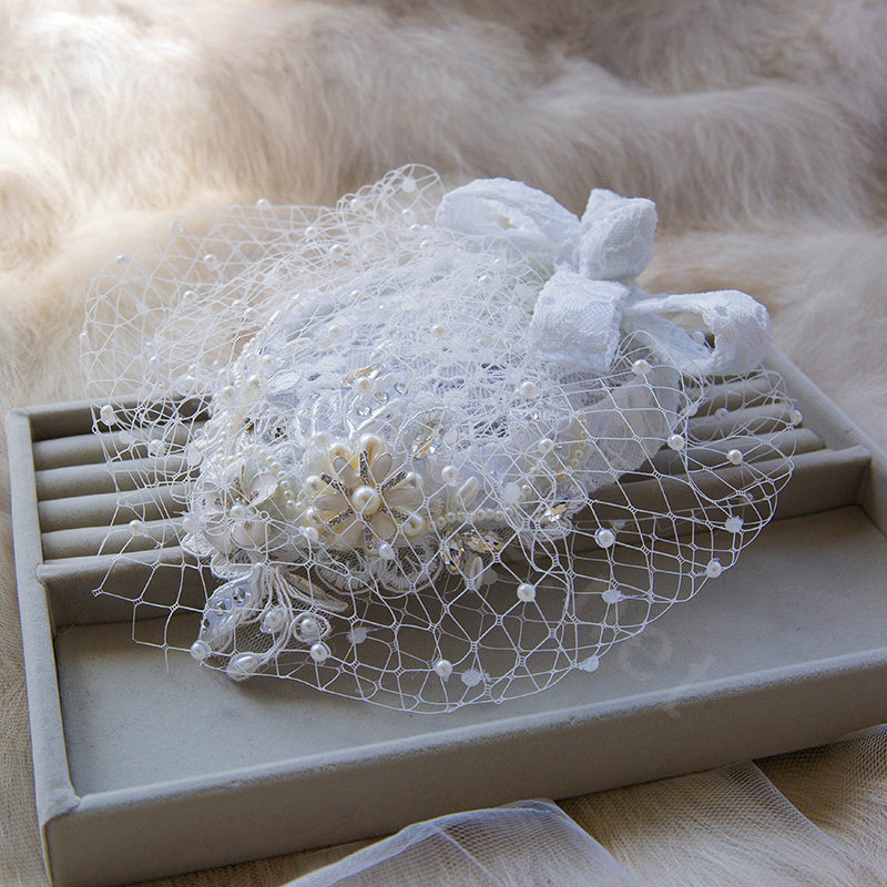 Vintage White Lace Flower Pearl Crystal Beads Bridal Fascinator Bride Wedding Dinner Party Hats Face Veils