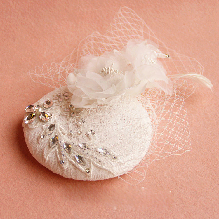 Vintage White Lace Flower Rhinestone Bridal Fascinator Wedding Dinner Party Gauze Hats Face Veils