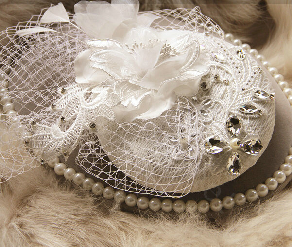 Vintage White Lace Flower Rhinestone Bridal Fascinator Wedding Dinner Party Gauze Hats Face Veils