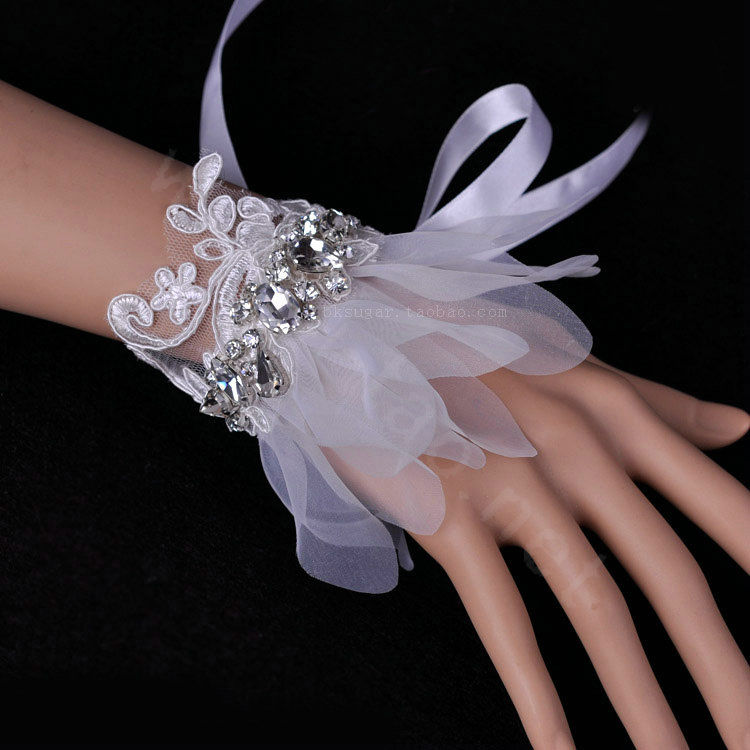 Vintage White Lace Flower Rhinestone Bridal Wristlet Wedding Dress Perform Nail Bead Gauze Bracelet Accessories
