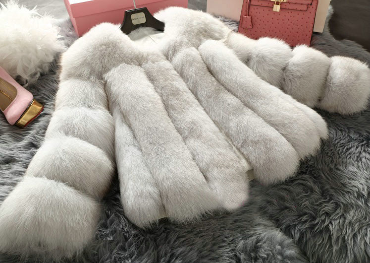 Extre Luxury Genuine Real Whole Fox Fur Coats Fashion Women Short Fur Outerwear - White