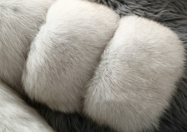 Extre Luxury Genuine Real Whole Fox Fur Coats Fashion Women Short Fur Outerwear - White
