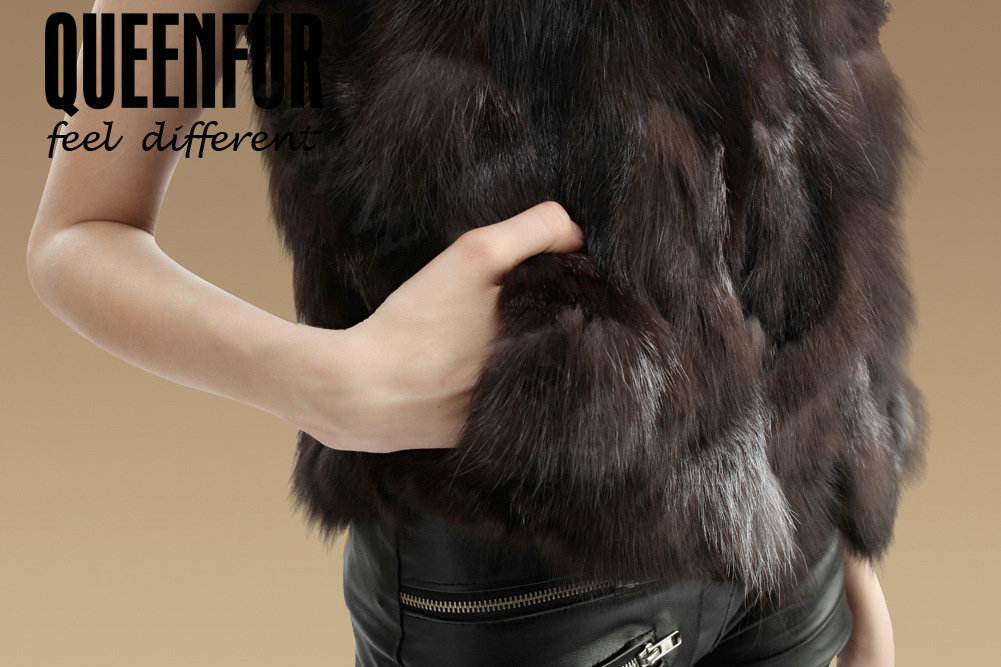 Extreme Luxury Genuine Knitted Silver Fox Fur Vest Women Fashion Fox Fur Waistcoat - Natural Coffee
