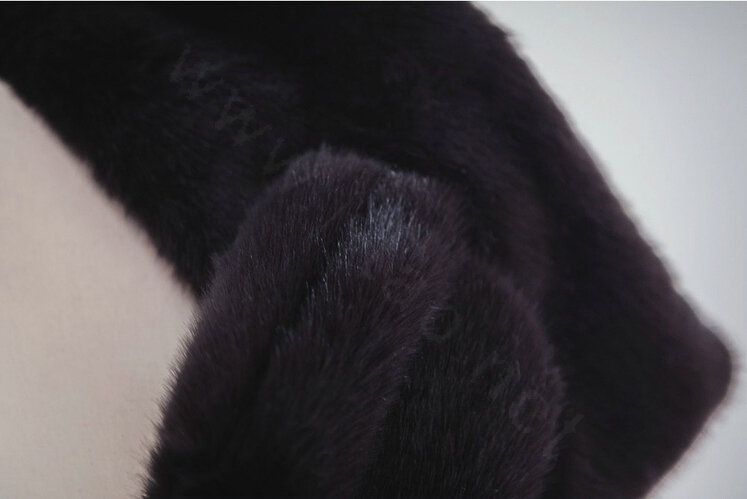 Fashion Simple Faux Mink Fur Scarf Winter Warm Mink Fur Collar Women Short Cross Fur Muffler - Black