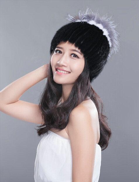 Gorgeous Winter Genuine Mink Fur Hat With Sliver Fox Fur Flower Top Women Knitted Beanies - Black
