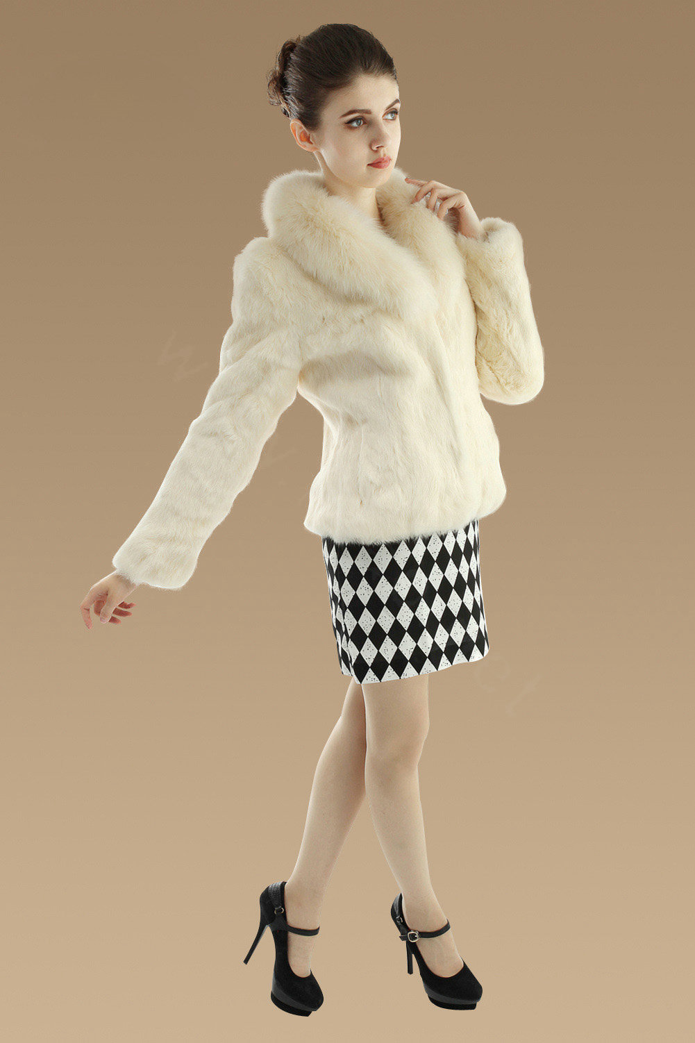 High Quality Genuine Rabbit Fur Coat With Fox Fur Collar Fashion Women Fur Outwear - Beige
