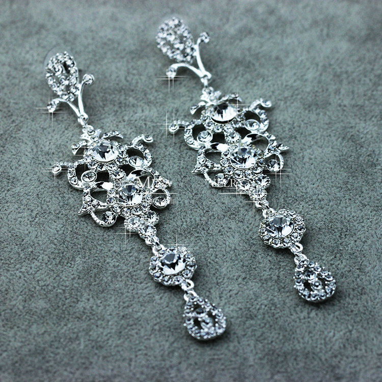 Luxurious Chandelier Crystal Bridal Earrings Silver Floral Long Drop Earrings for Women Wedding Accessories