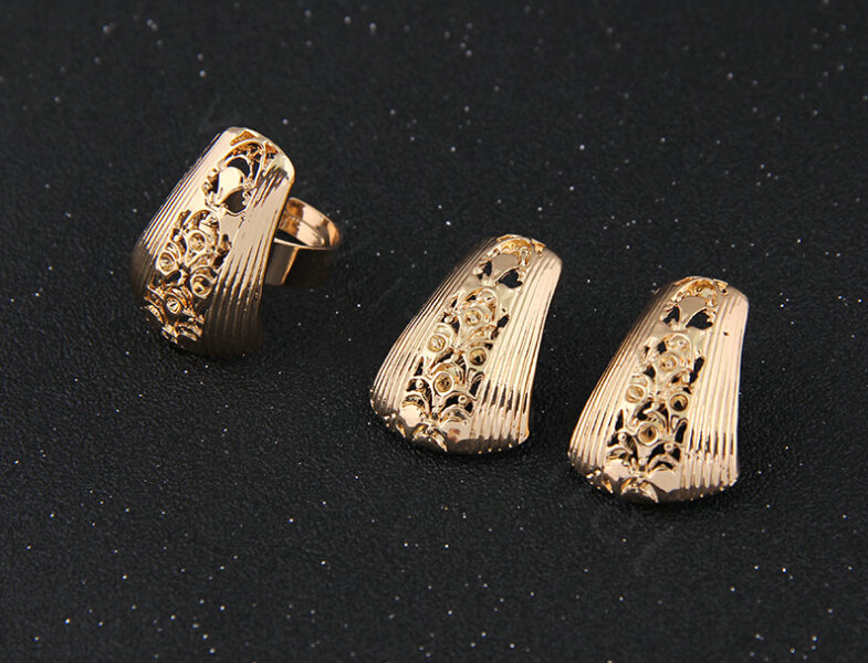 Luxury Exaggerated Wedding Party Jewelry Sets Crystal Gold Plated Bridal Necklace Earrings Bracelet Ring 4pcs/set