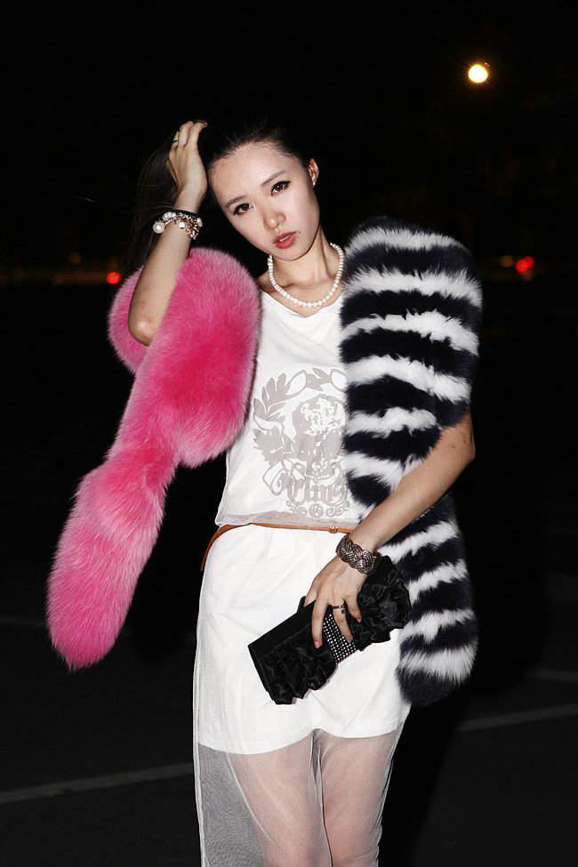 Luxury Fashion Rose Black and White Stripe Double Color Block Women Fox Fur Scarf Faux Fur Shawls Wraps