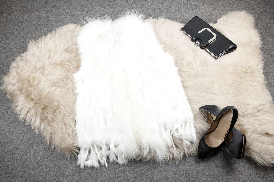 New Arrival Fashion Real Rabbit Fur Vest Raccoon Fur Collar Women Knitted Fur Waistcoat - Pure White