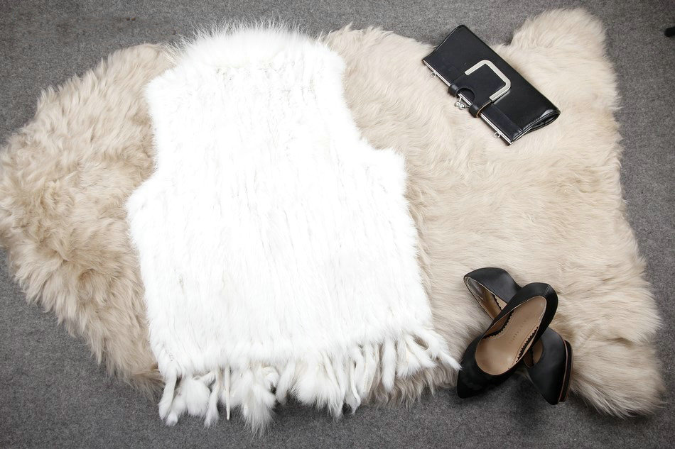 New Arrival Fashion Real Rabbit Fur Vest Raccoon Fur Collar Women Knitted Fur Waistcoat - Pure White