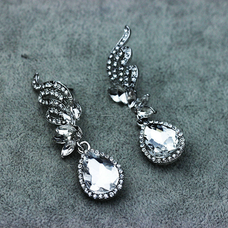 Noble Style Austrian Crystal Bridal Earrings White K Plated Angel Wings Romantic Women Earrings
