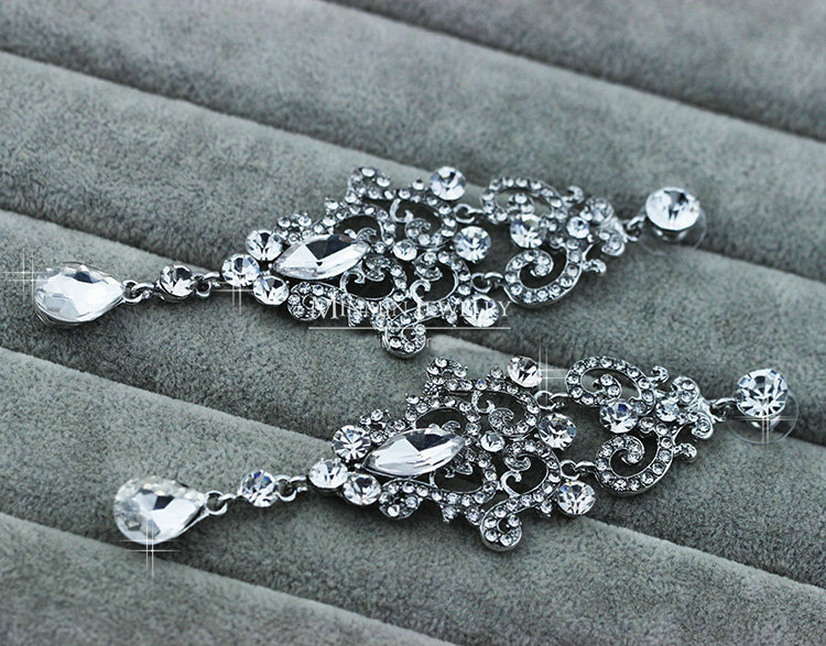 Original Design Gorgeous Chandelier Crystal Bridal Long Drop Earrings Wedding Jewelry White Gold Plated Earrings for Women