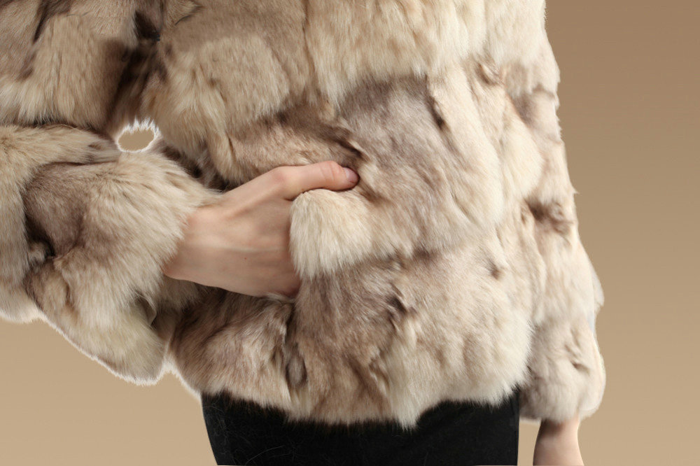 Women Luxury Genuine Fox Fur Coats Fashion Short Jacket Winter Real Nature Fur Outerwear - Beige