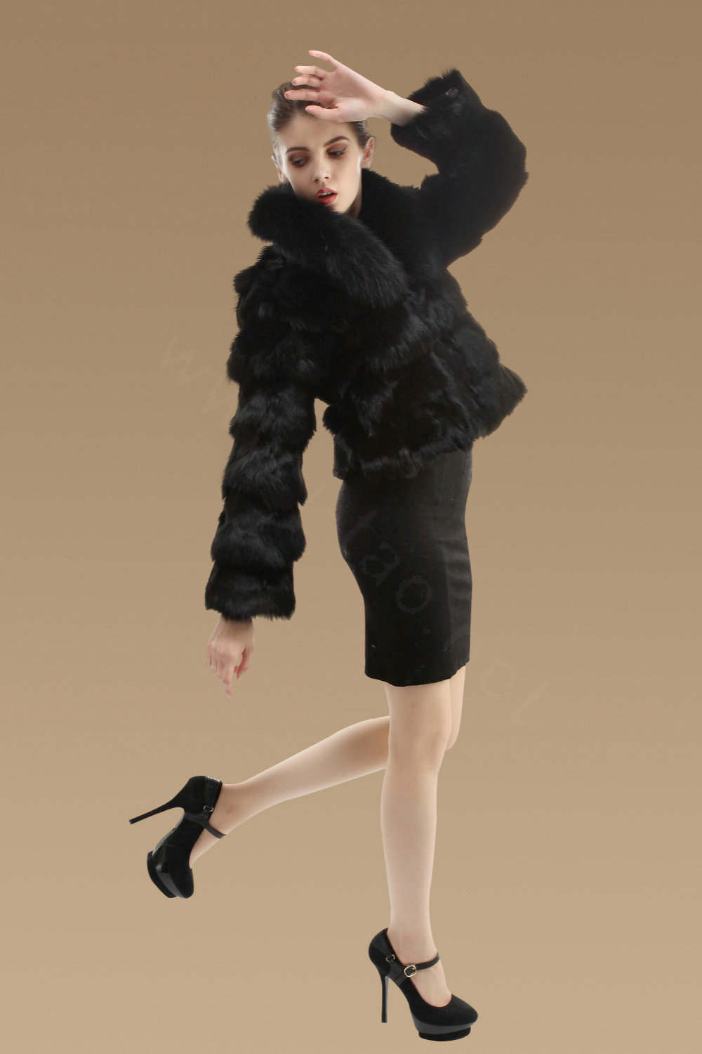 Women Luxury Genuine Fox Fur Coats Fashion Short Jacket Winter Real Nature Fur Outerwear - Black