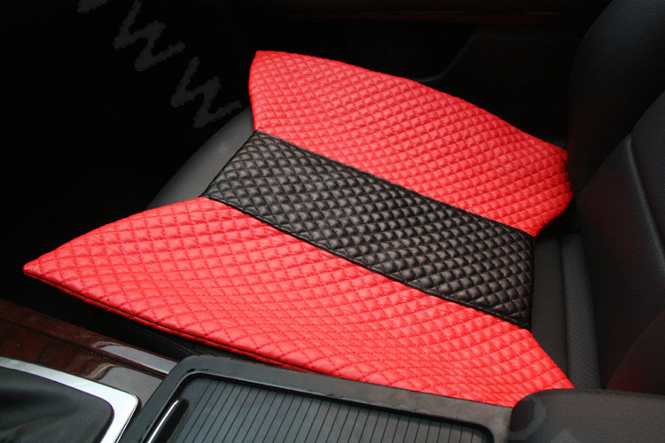 Calssic Bowknot Genuine Leather Universal Car Seat Cushion Diamond Lattice Pad 1pcs - Red Black