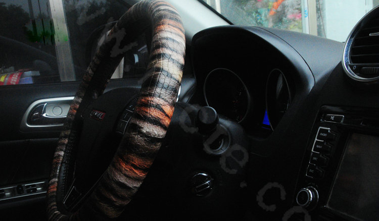 Calssic Python Snake Print PU Leather Car Steering Wheel Covers 15 inch 38CM - Brown Black