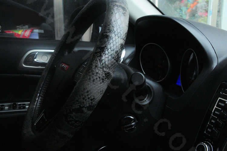 Calssic Python Snake Print PU Leather Car Steering Wheel Covers 15 inch 38CM - Gray Black