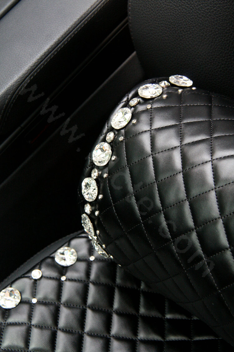 Calssic Rhinestone Auto Lumbar Pillow Genuine Sheepskin Round Support Cushion 1pcs - Black