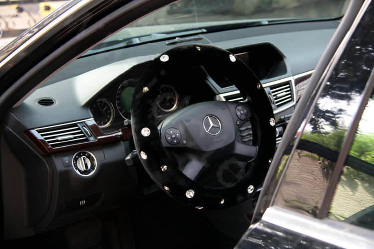 Calssic Rhinestone Winter Genuine Wool Auto Steering Wheel Covers 14 inch 36CM - Black
