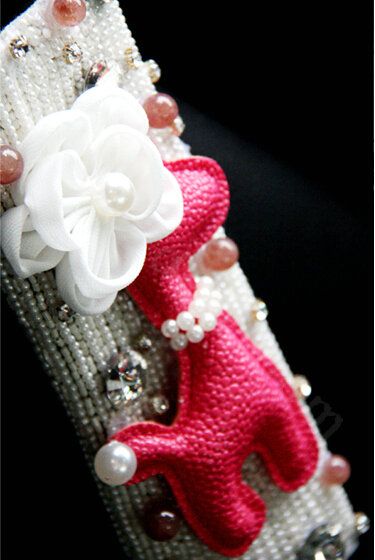 Cute Female Flower Deer Pearl Crystal Beaded Auto Seat Safety Belt Covers 2pcs - White