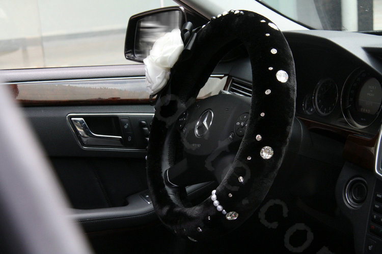 Elegant Crystal Pearls Rose Genuine Wool Auto Steering Wheel Covers 15 inch 38CM - Black
