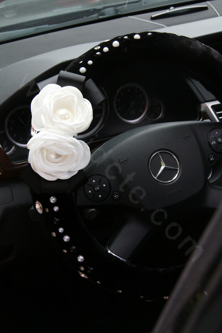 Elegant Crystal Pearls Rose Genuine Wool Auto Steering Wheel Covers 15 inch 38CM - Black