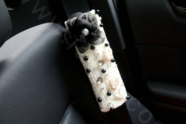 Elegant Female Flower Pearl Crystal Beaded Auto Seat Safety Belt Covers 2pcs - White