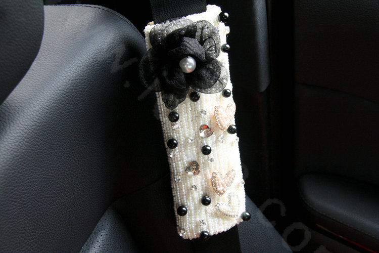 Elegant Female Flower Pearl Crystal Beaded Auto Seat Safety Belt Covers 2pcs - White