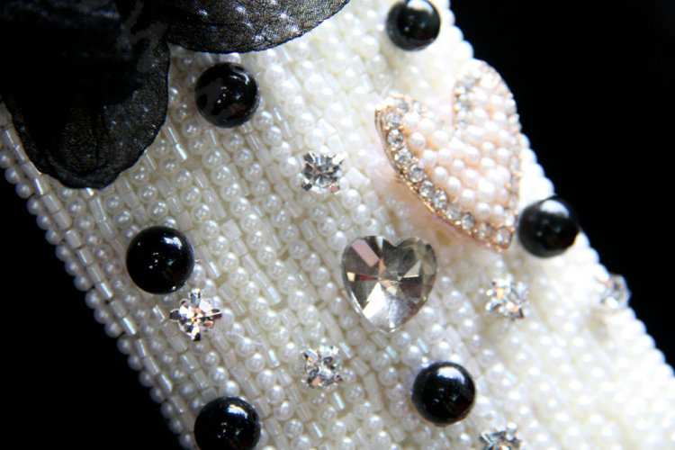 Elegant Female Flower Pearl Crystal Beaded Auto Seat Safety Belt Covers 2pcs - White