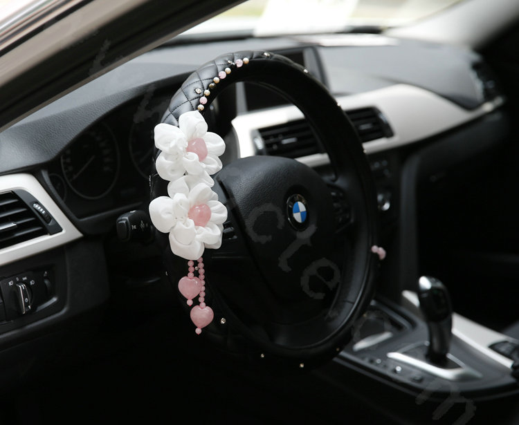 Elegant Flower Powder Crystal Auto Steering Wheel Covers Genuine Sheepskin 15 inch 38CM - Black