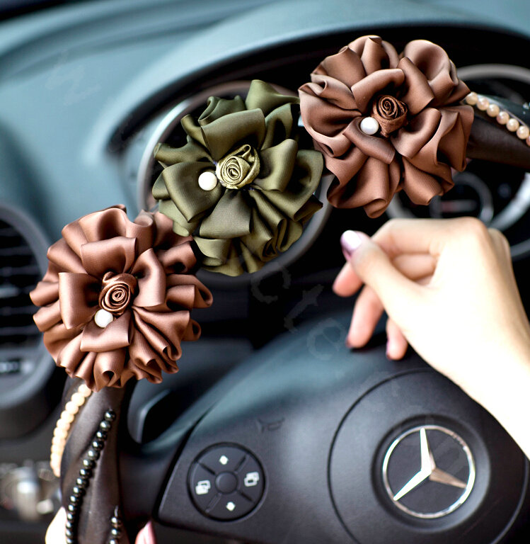 Elegant Pearl Rose Flower Car Steering Wheel Covers Genuine Sheepskin 15 inch 38CM - Black