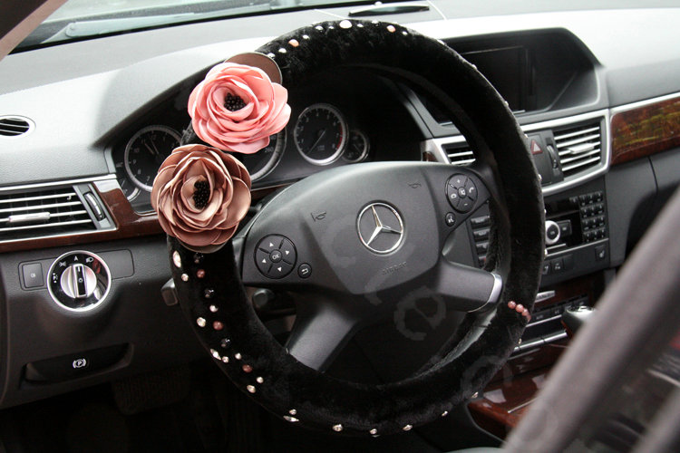 Elegant Rose Crystal Beaded Genuine Wool Auto Steering Wheel Covers 14 inch 36CM - Black