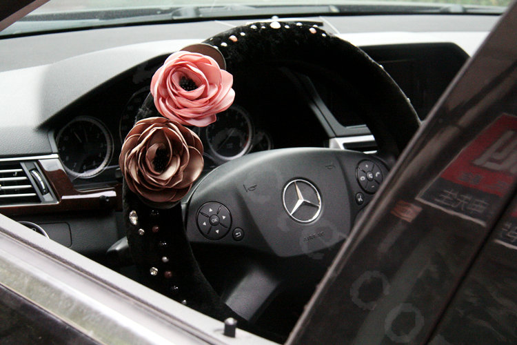 Elegant Rose Crystal Beaded Genuine Wool Auto Steering Wheel Covers 14 inch 36CM - Black