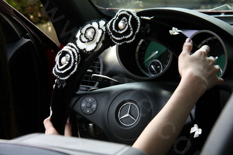 Fashion Bowknot Pearl Flower Genuine Wool Auto Steering Wheel Covers 14 inch 36CM - Black