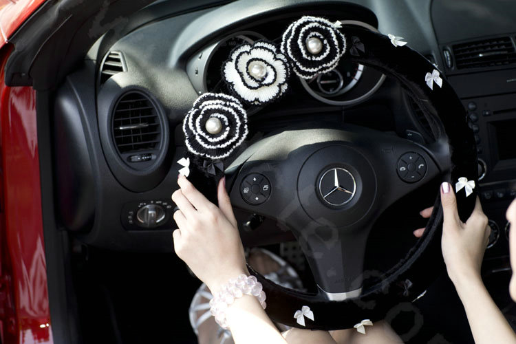 Fashion Bowknot Pearl Flower Genuine Wool Auto Steering Wheel Covers 15 inch 38CM - Black