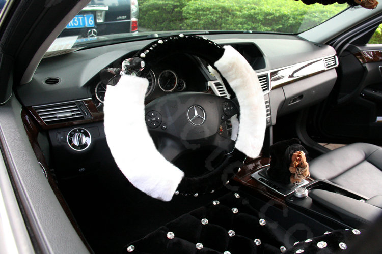 Fashion Genuine Wool With Rabbit Fur Diamond Auto Steering Wheel Covers 14 inch 36CM - Black
