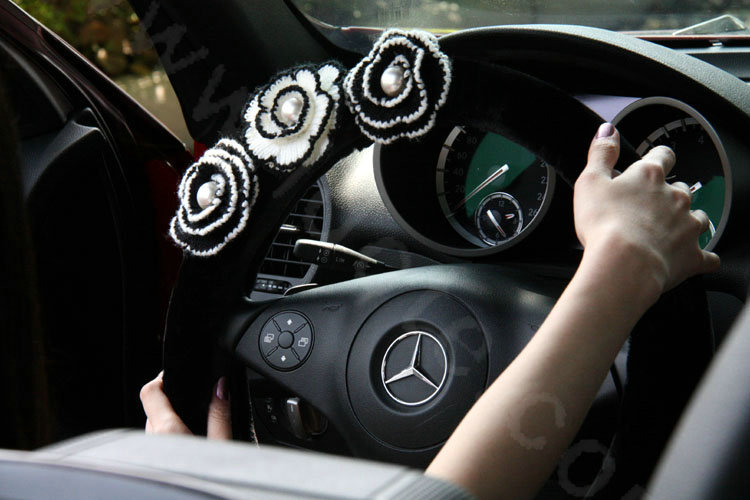 Fashion Winter Pearl Flower Genuine Wool Auto Steering Wheel Covers 15 inch 38CM - Black