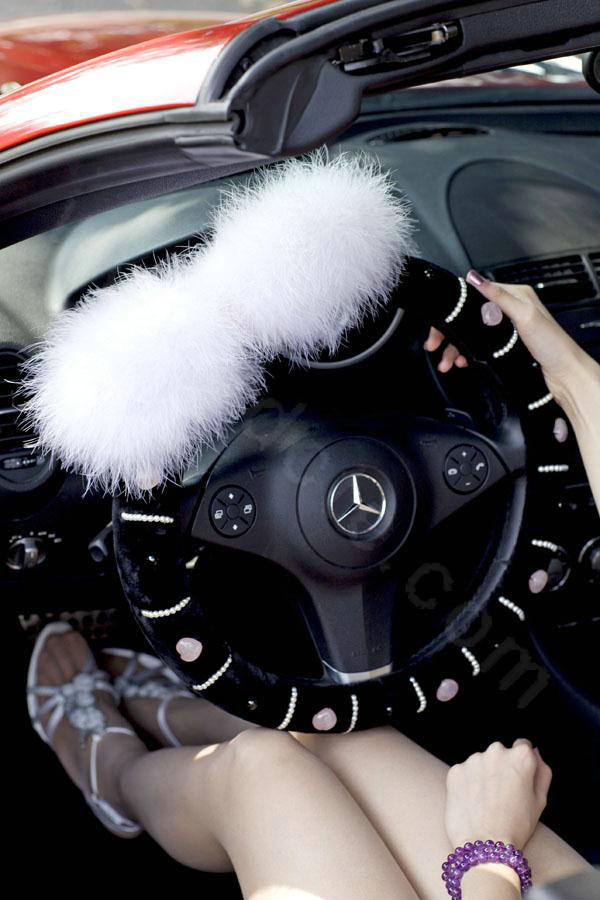 Genuine Wool White Rabbit Ball Fur Powder Crystal Auto Steering Wheel Covers 14 inch 36CM - Black
