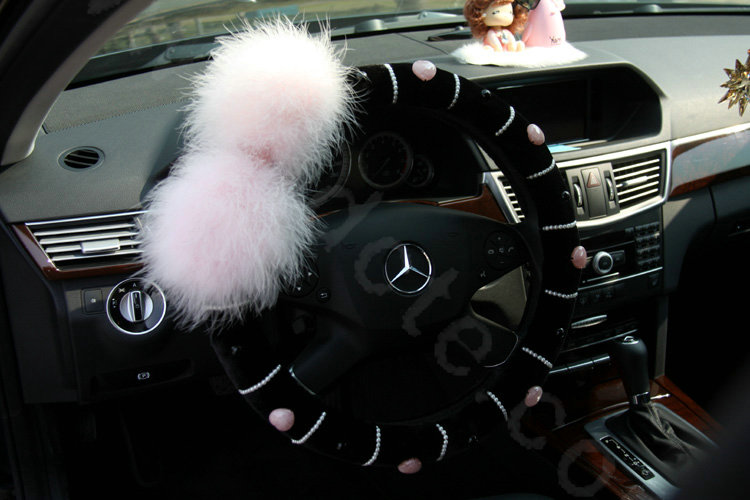 Genuine Wool With Rabbit Ball Fur Powder Crystal Auto Steering Wheel Covers 14 inch 36CM - Black